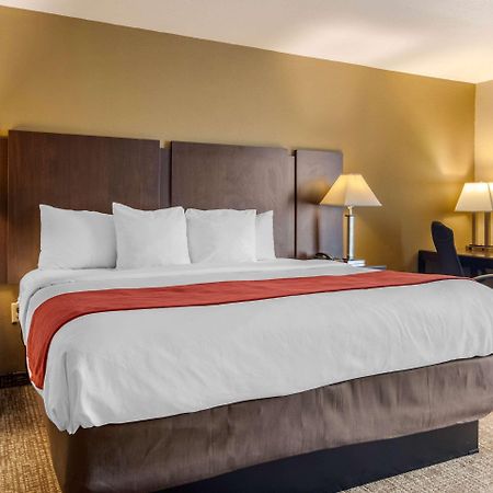 Comfort Inn & Suites Perry National Fairgrounds Area Esterno foto