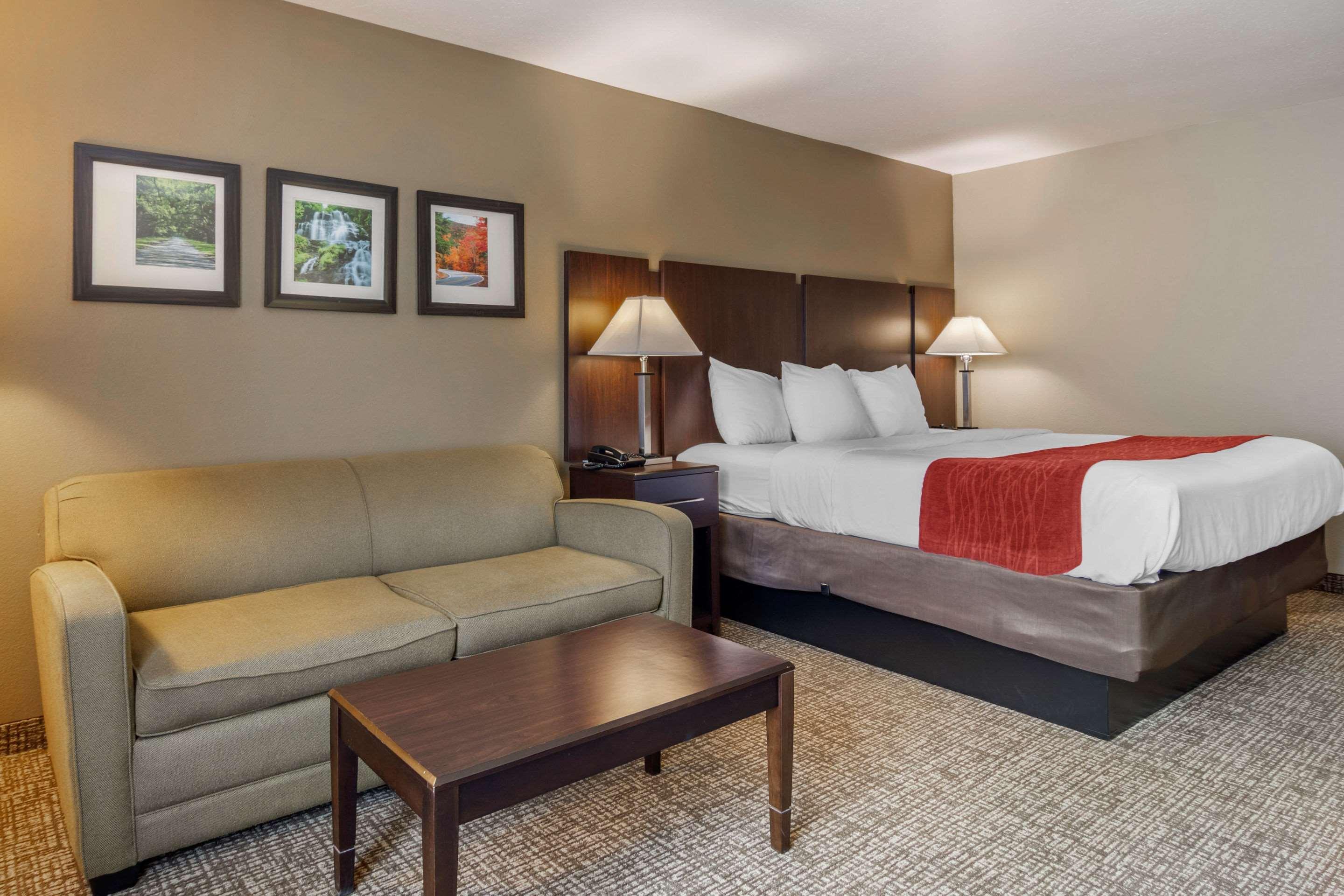 Comfort Inn & Suites Perry National Fairgrounds Area Esterno foto