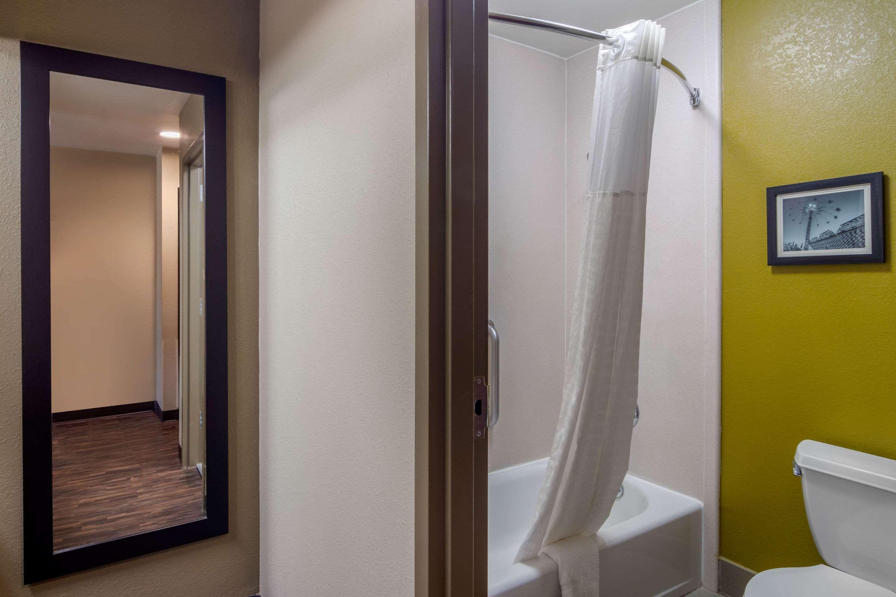 Comfort Inn & Suites Perry National Fairgrounds Area Esterno foto