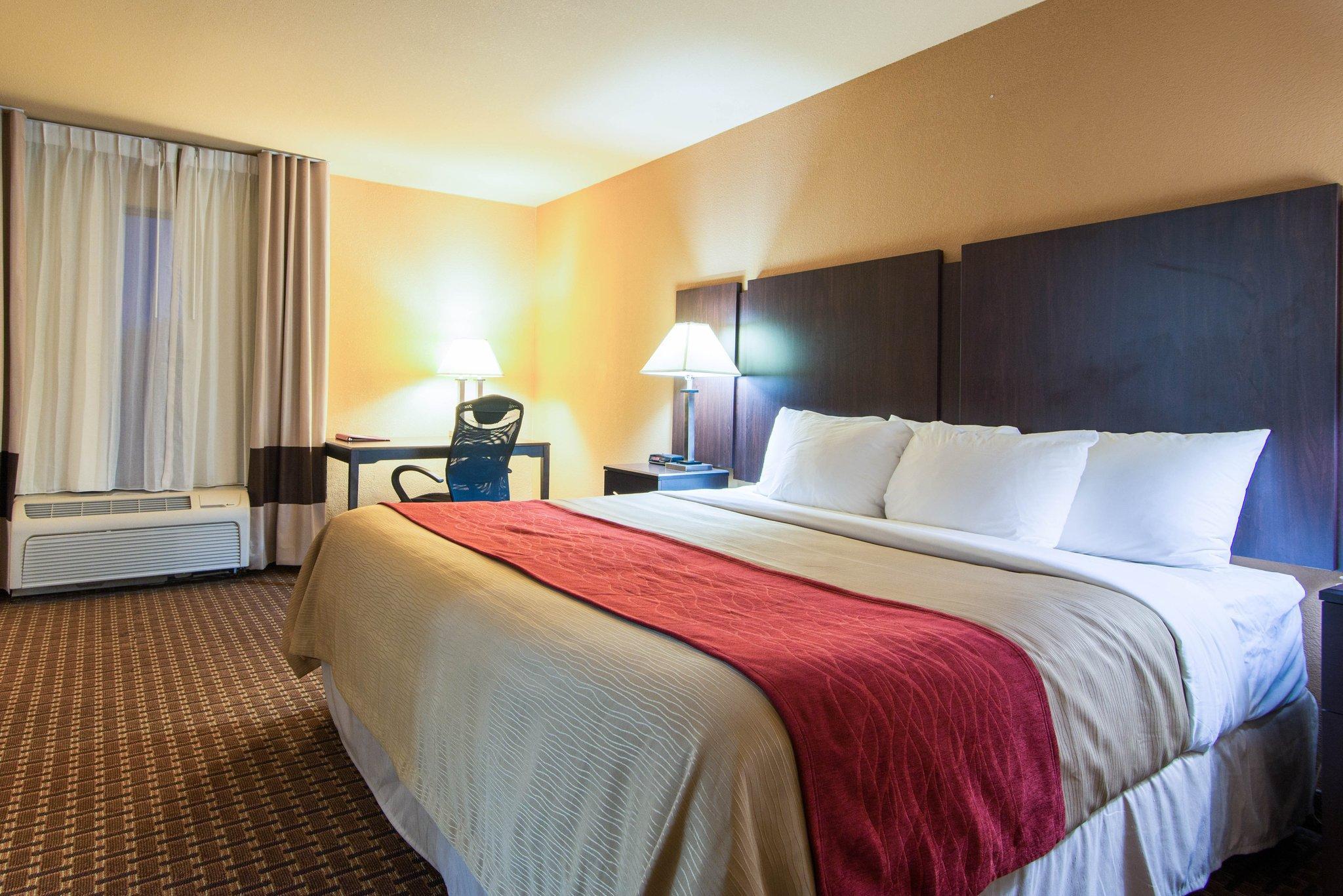 Comfort Inn & Suites Perry National Fairgrounds Area Esterno foto