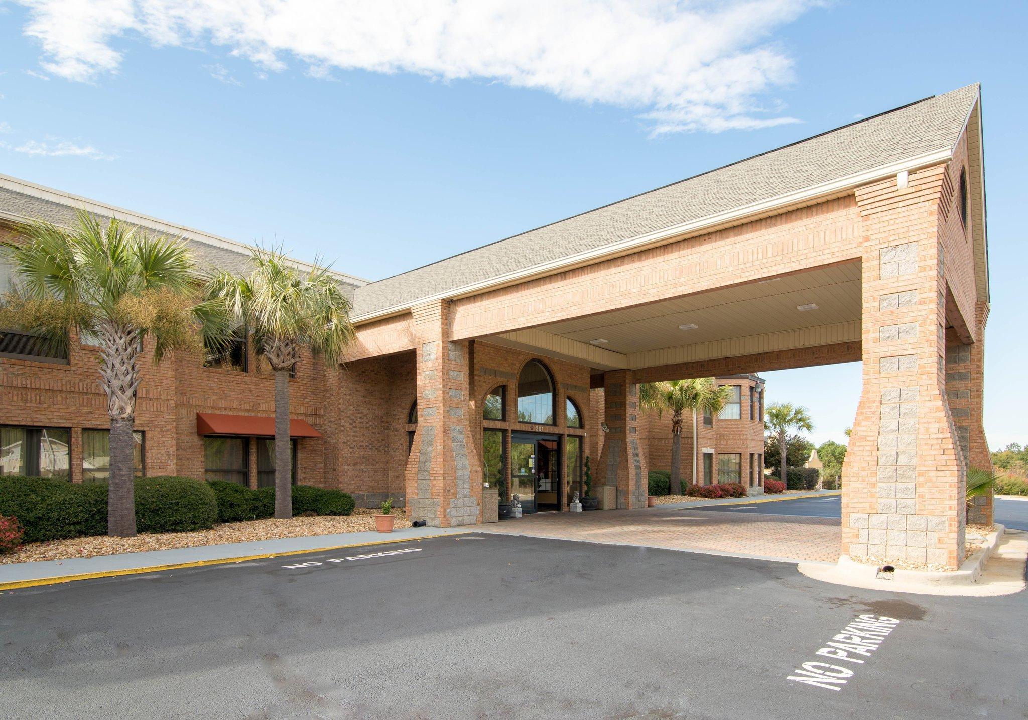 Comfort Inn & Suites Perry National Fairgrounds Area Esterno foto