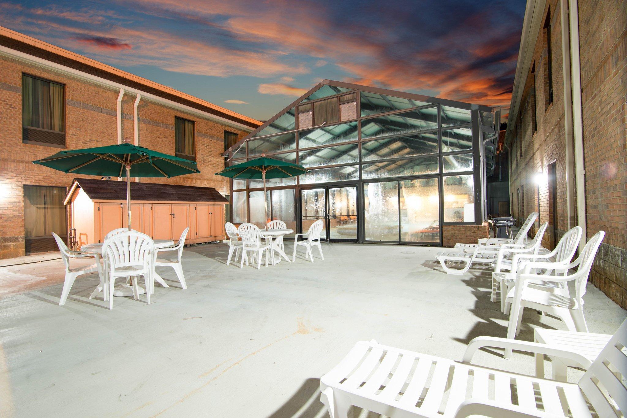 Comfort Inn & Suites Perry National Fairgrounds Area Esterno foto