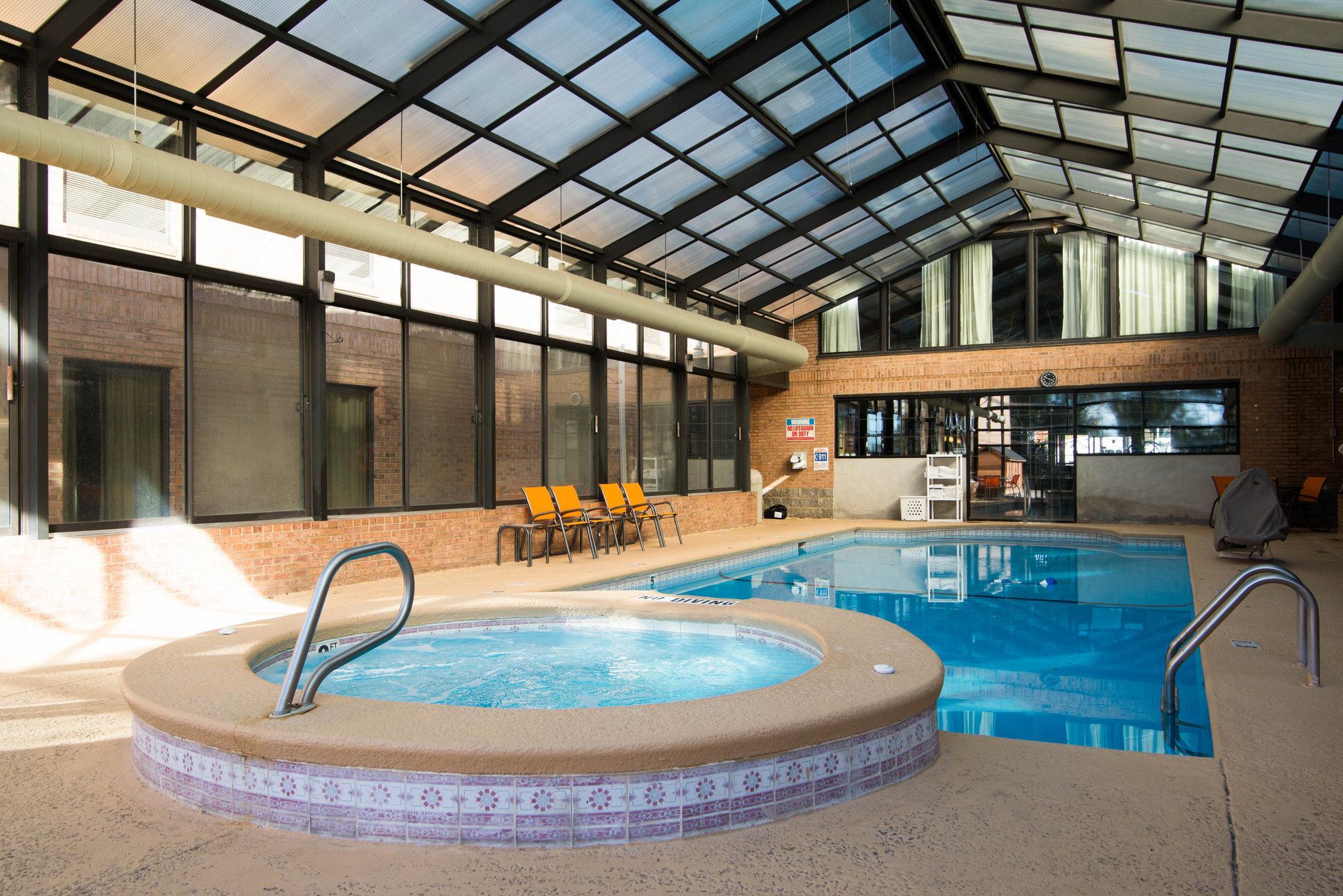 Comfort Inn & Suites Perry National Fairgrounds Area Esterno foto