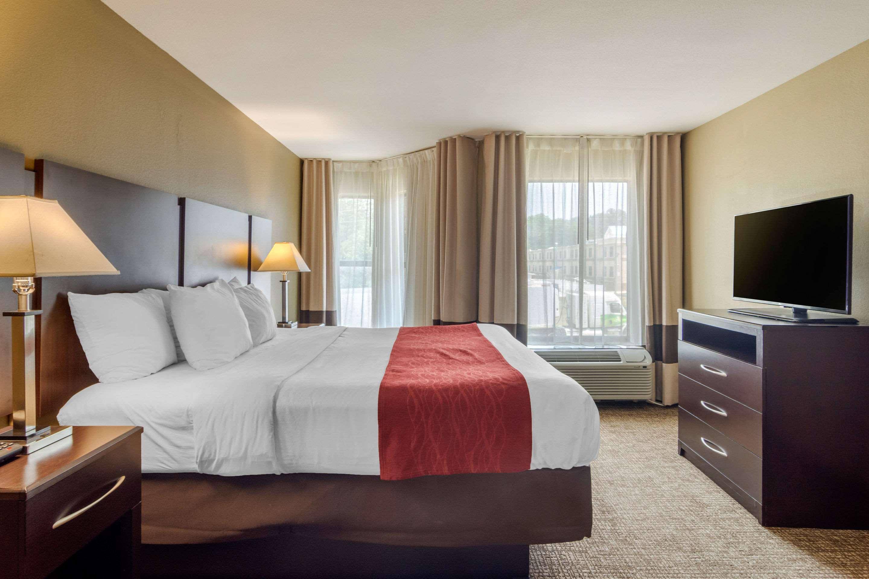 Comfort Inn & Suites Perry National Fairgrounds Area Esterno foto