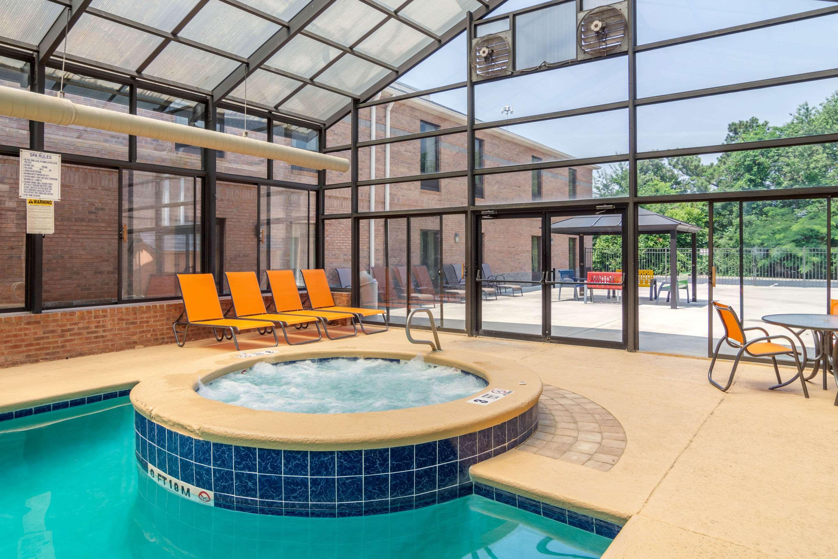 Comfort Inn & Suites Perry National Fairgrounds Area Esterno foto