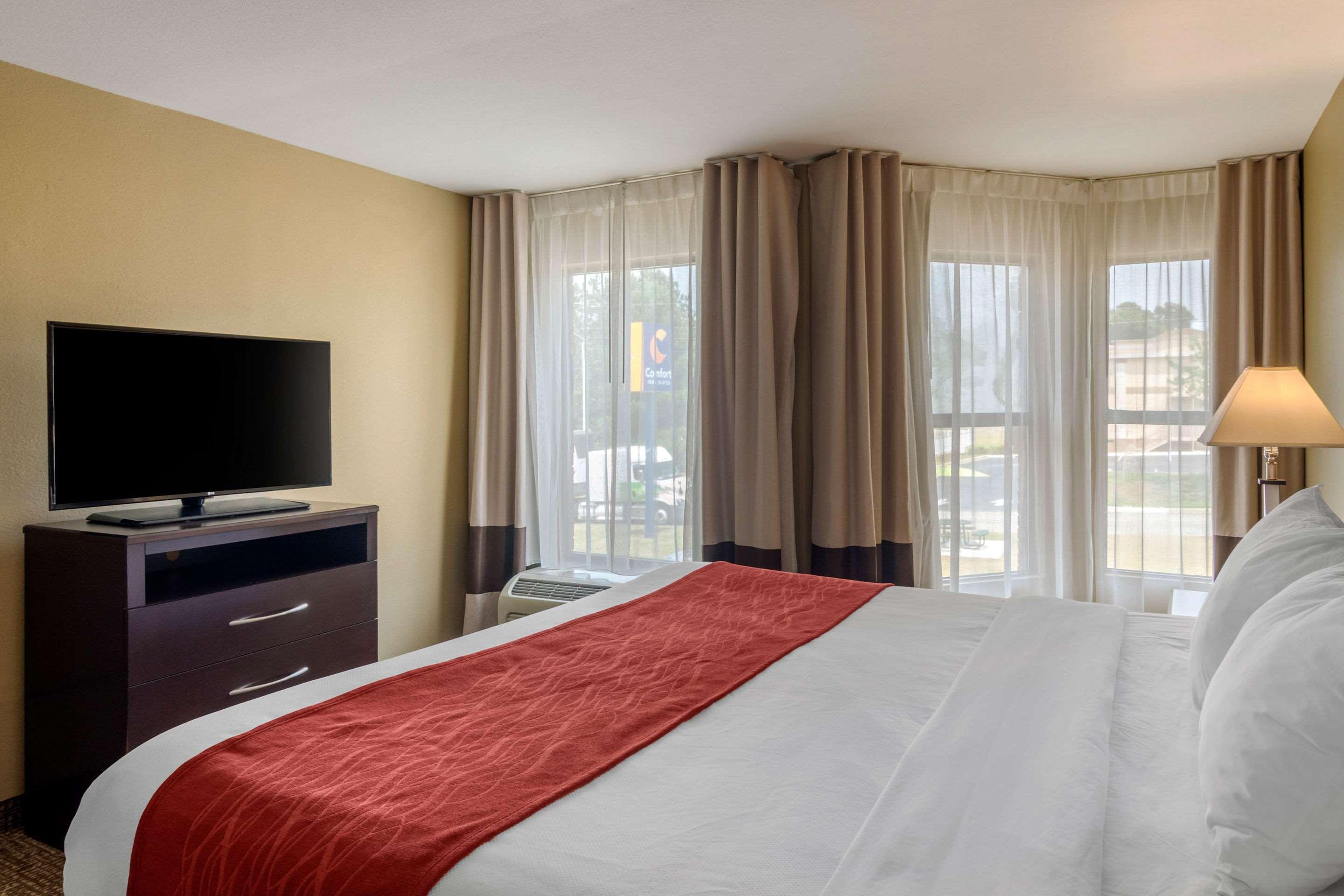 Comfort Inn & Suites Perry National Fairgrounds Area Esterno foto