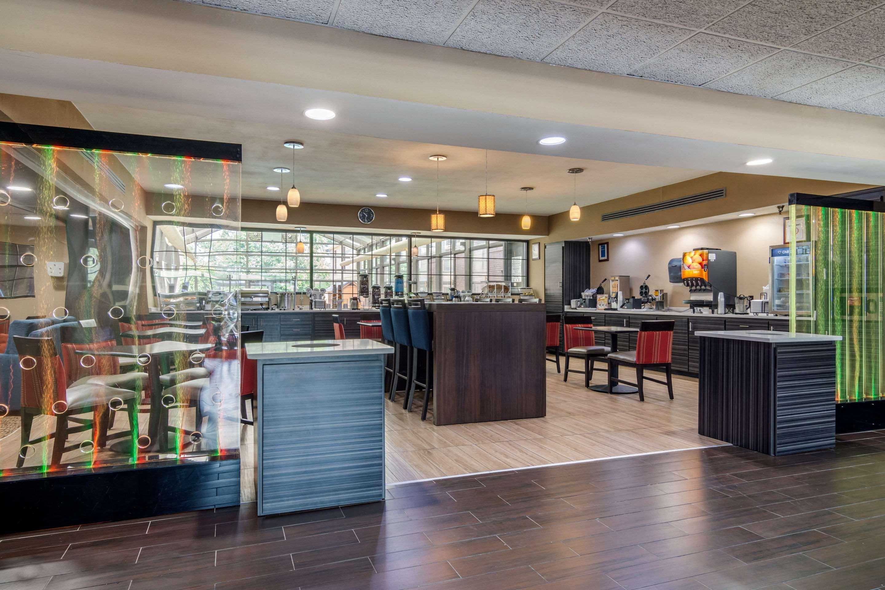 Comfort Inn & Suites Perry National Fairgrounds Area Esterno foto