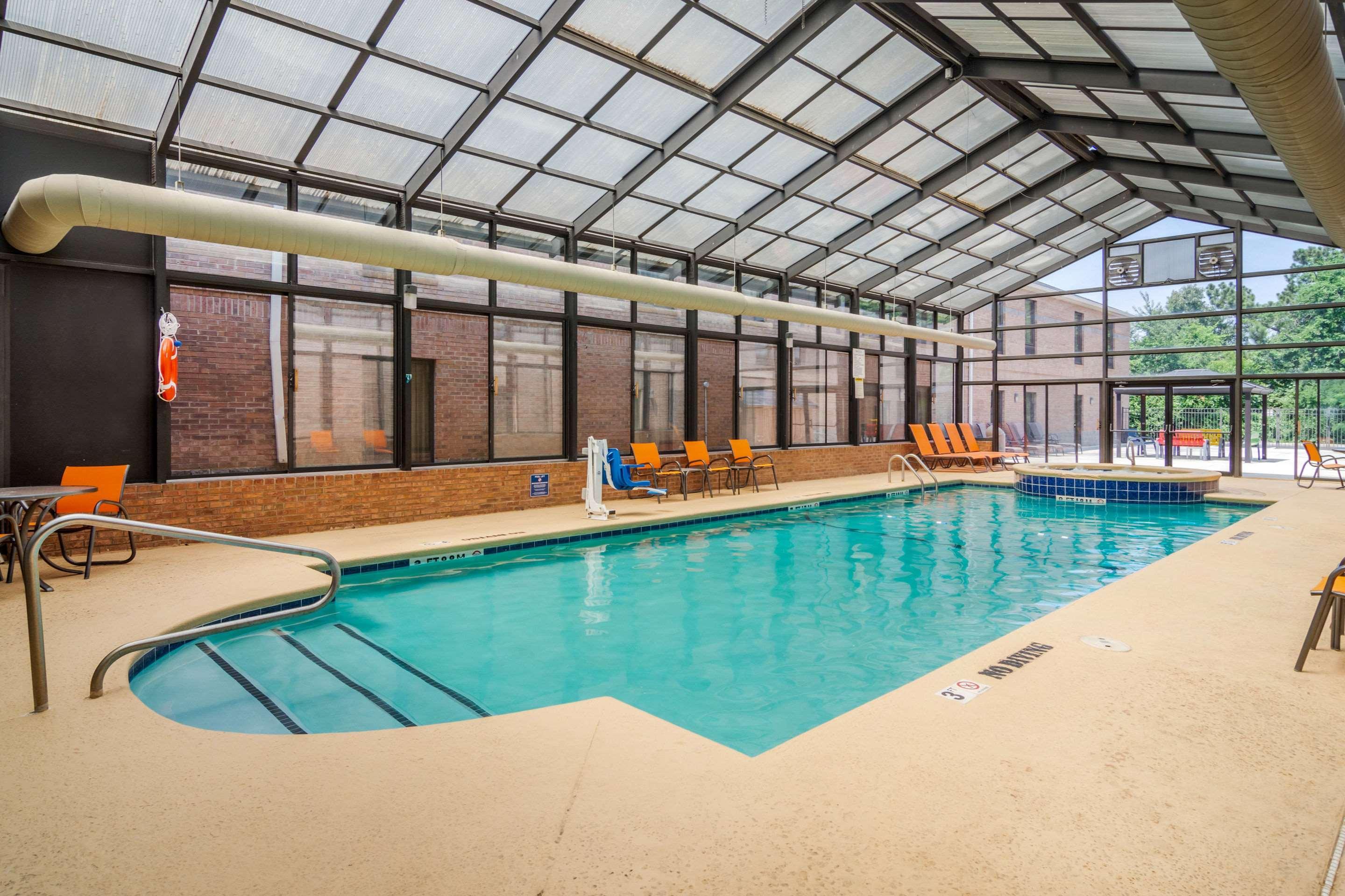 Comfort Inn & Suites Perry National Fairgrounds Area Esterno foto