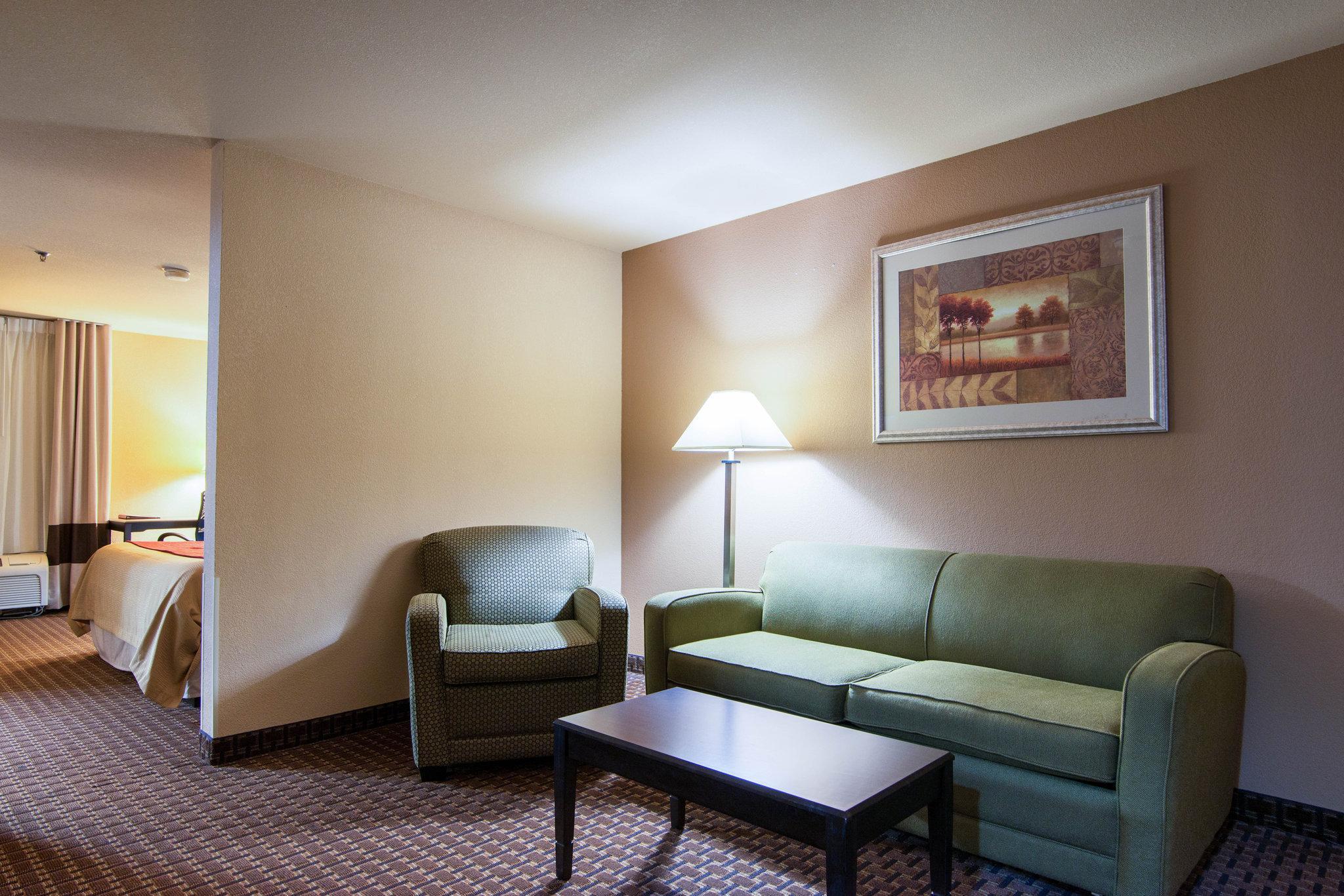 Comfort Inn & Suites Perry National Fairgrounds Area Esterno foto