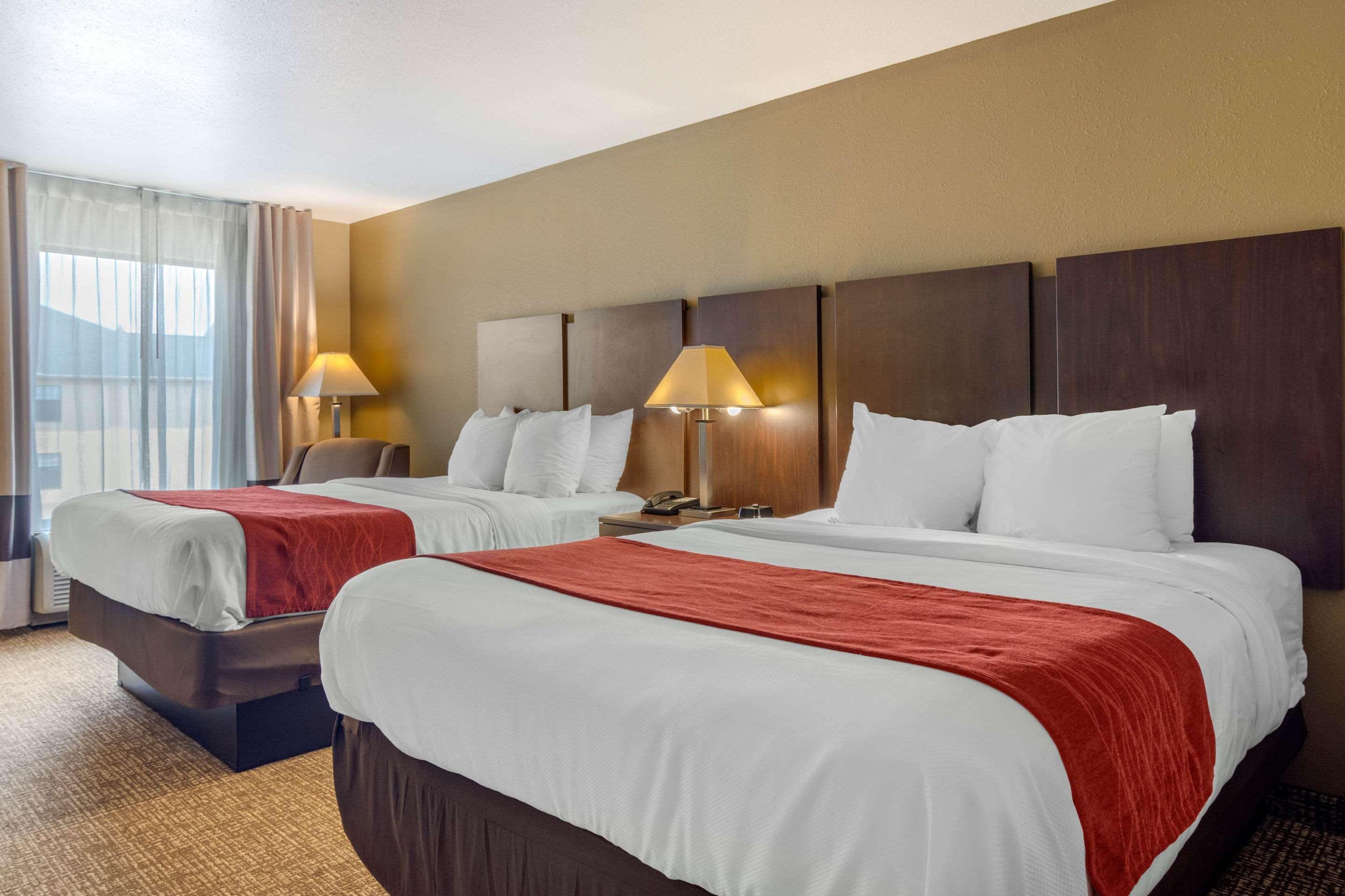 Comfort Inn & Suites Perry National Fairgrounds Area Esterno foto