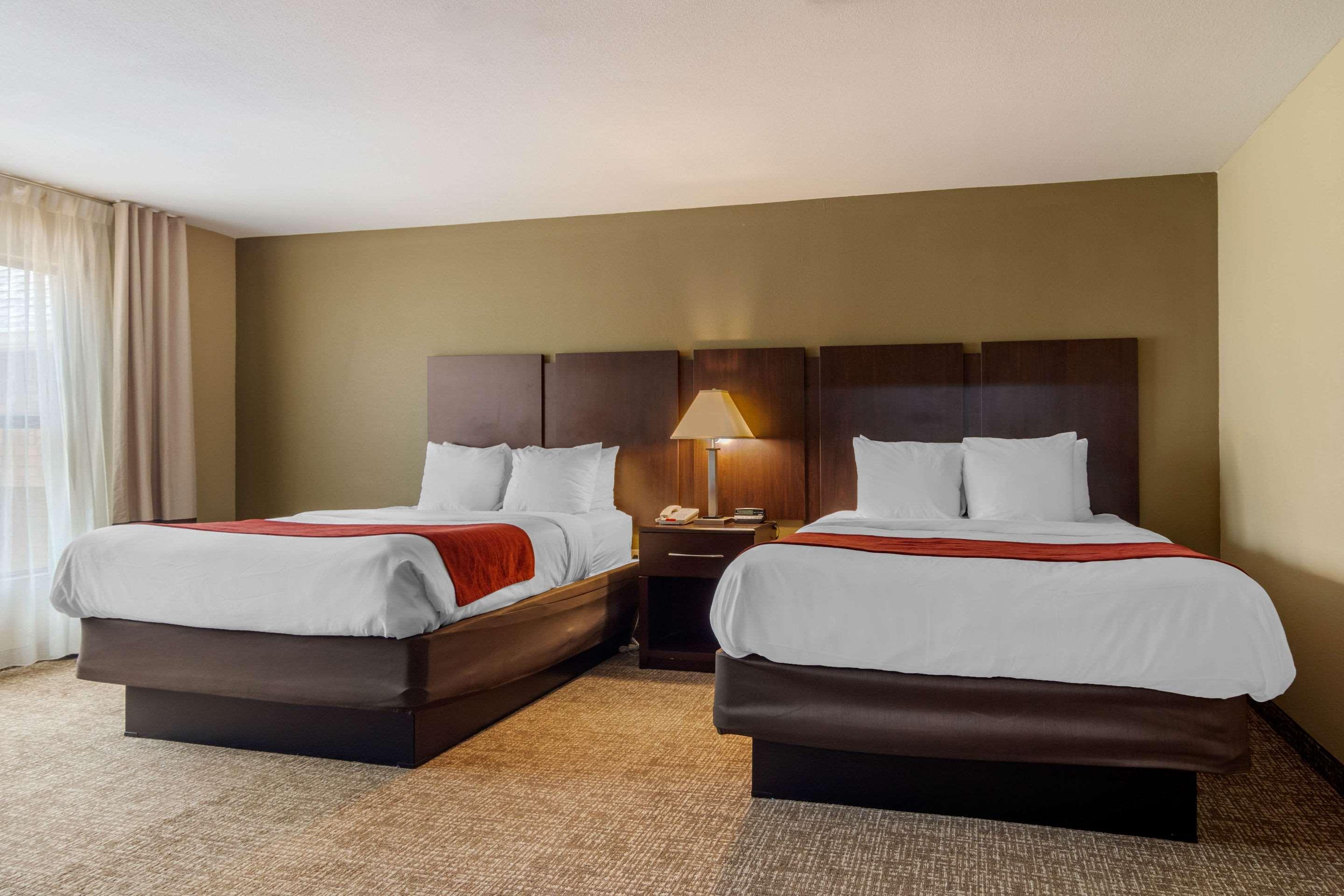 Comfort Inn & Suites Perry National Fairgrounds Area Esterno foto