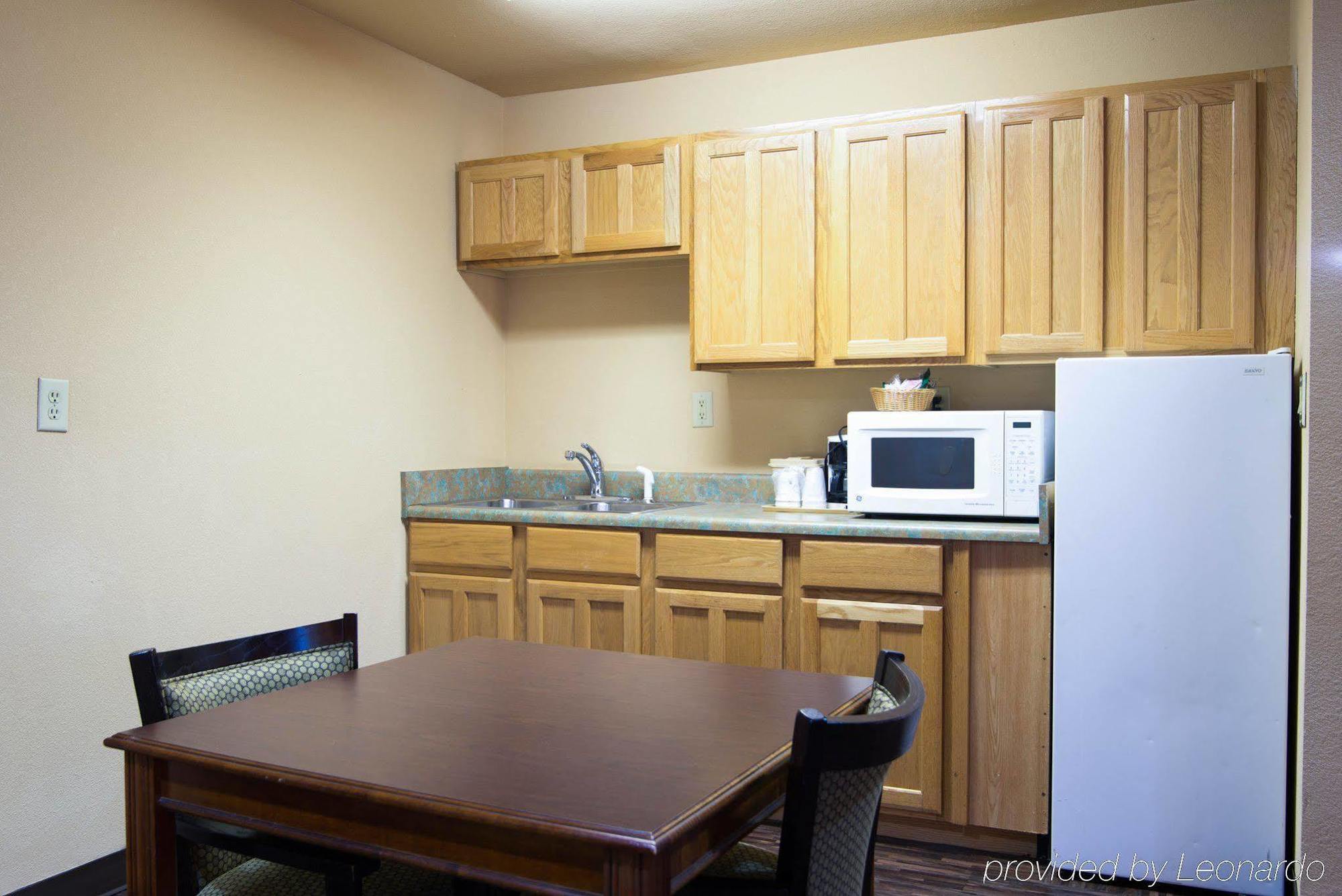 Comfort Inn & Suites Perry National Fairgrounds Area Esterno foto